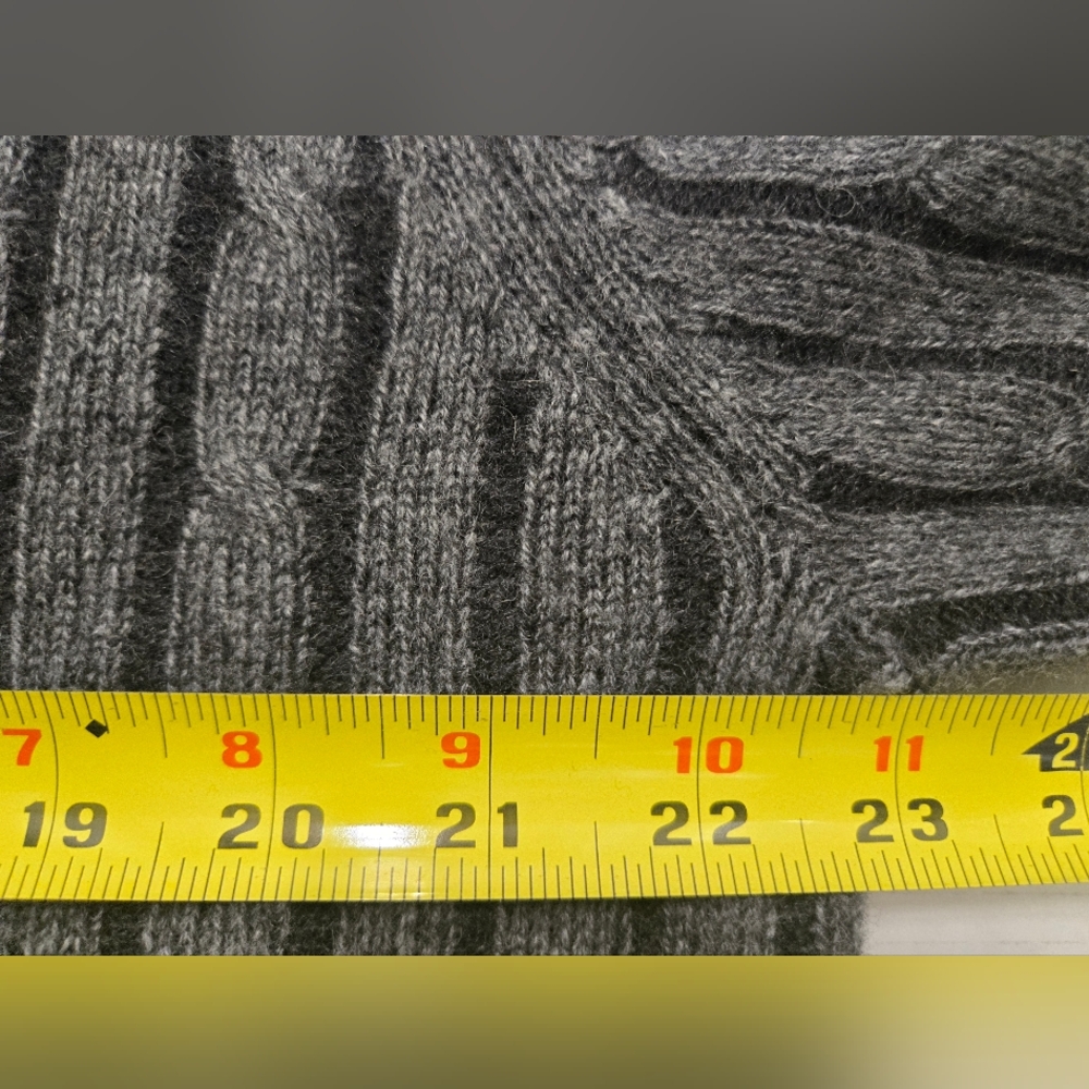Amicale Cashmere Grey Cable Cashmere Sweater Umisex SZ L - Picture 5 of 13